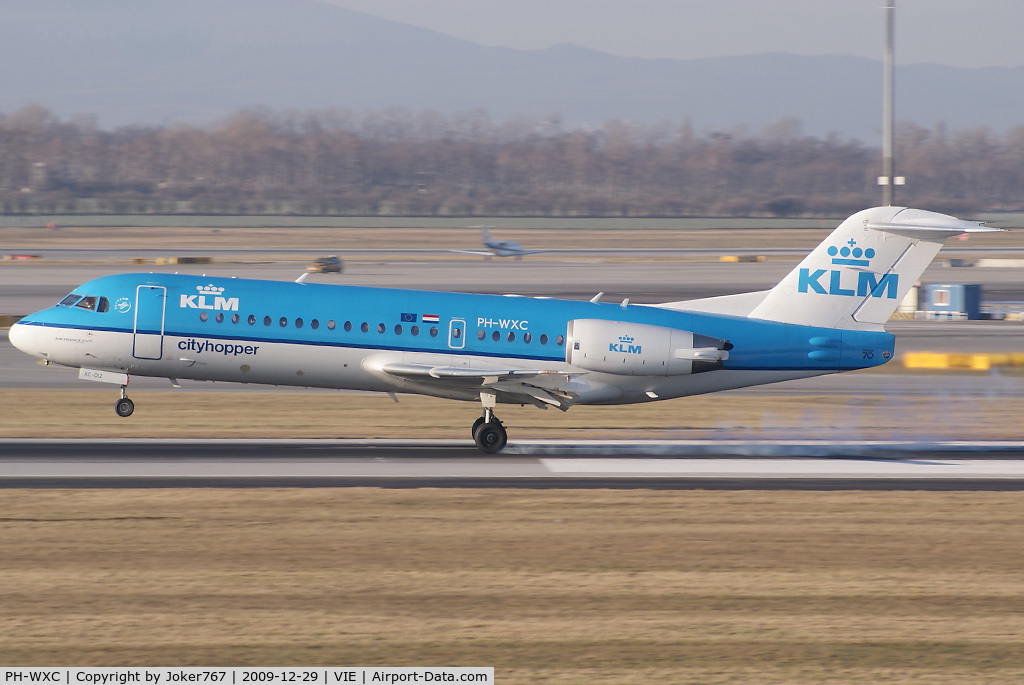 PH-WXC, 1996 Fokker 70 (F-28-0070) C/N 11574, KLM cityhopper Fokker F-70