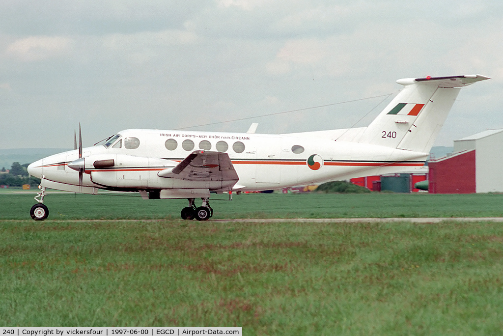 240, 1980 Beech 200 Super King Air C/N BB-672, Irish Air Corps King Air 200 (c/n BB-672).