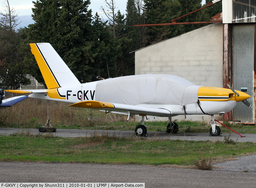 F-GKVY, Socata TB-9 Tampico C/N 1347, Parked here...