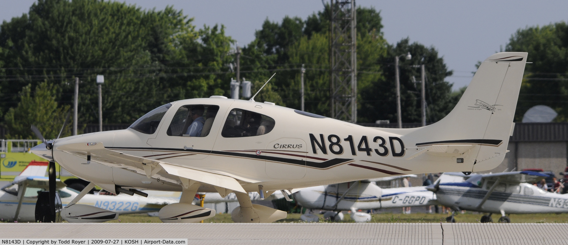 N8143D, 2003 Cirrus SR22 C/N 0678, EAA AIRVENTURE 2009