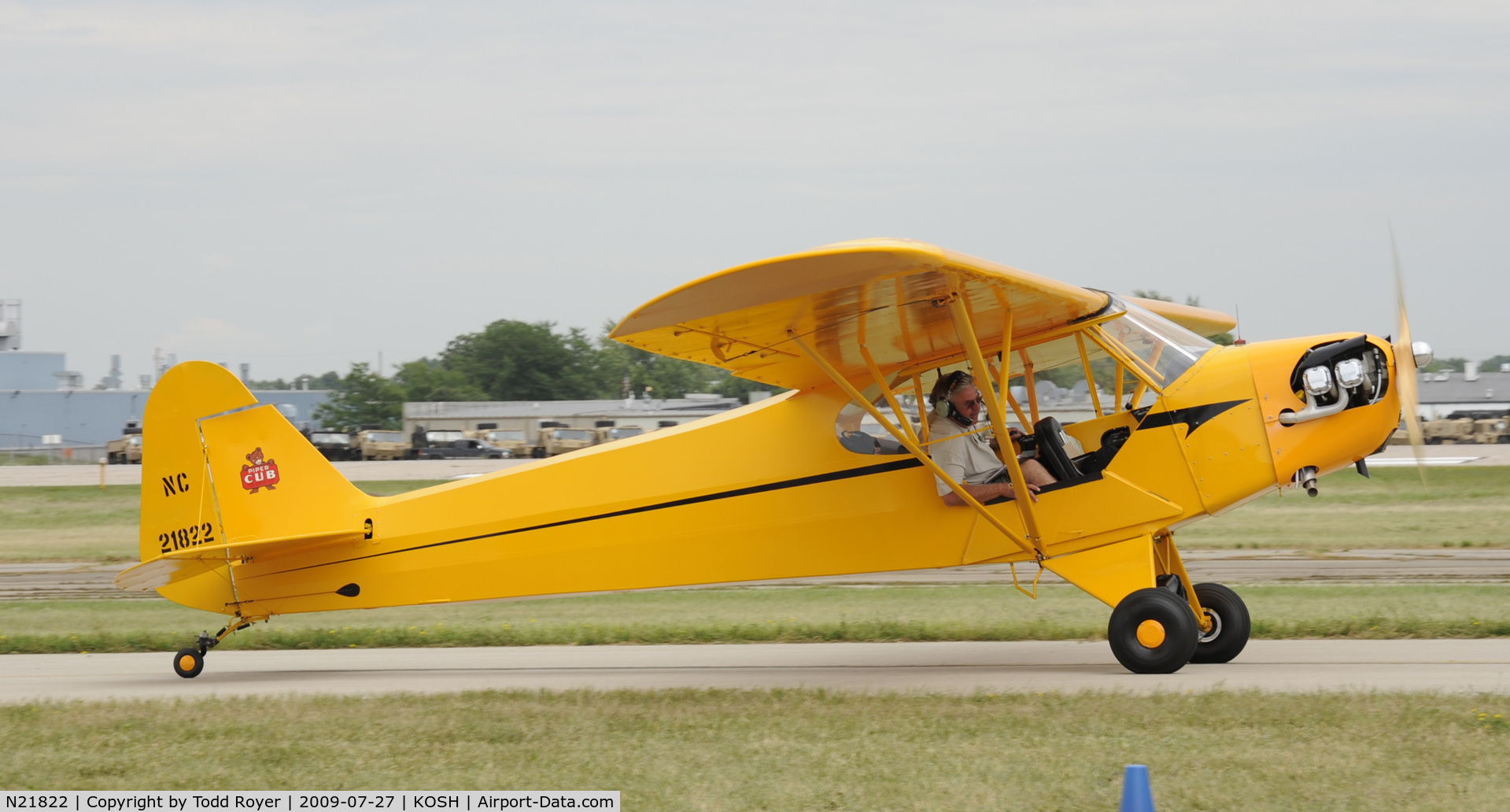 N21822, 1938 Piper J3C-65 Cub Cub C/N 2604, EAA AIRVENTURE 2009