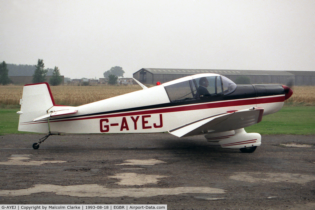 G-AYEJ, 1961 SAN Jodel DR-1050 Ambassadeur C/N 253, SAN Jodel DR-1050 Ambassadeur at Breighton Airfield in 1993.