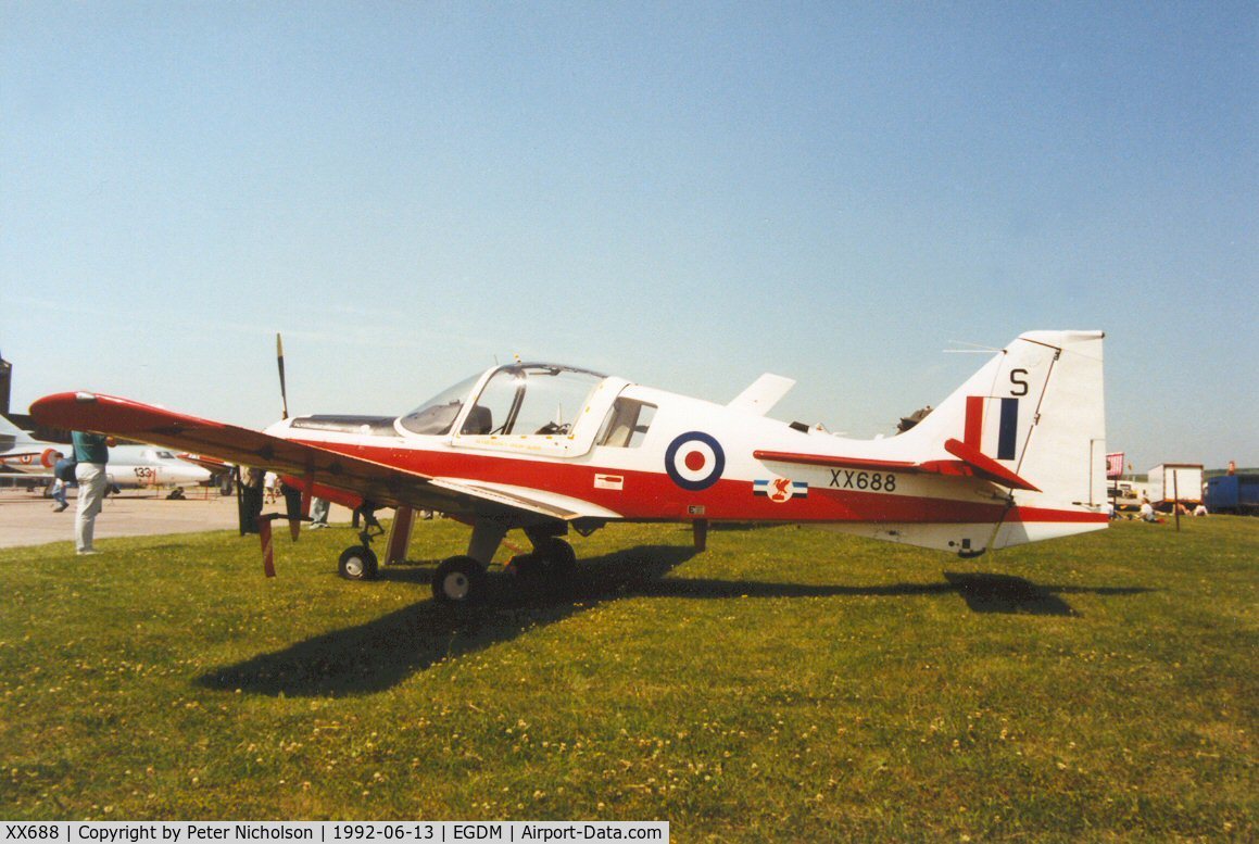 XX688, 1975 Scottish Aviation Bulldog T.1 C/N BH.120/334, Bulldog T.1, callsign UAJ 57, of Liverpool University Air Squadron on display at the 1992 Air Tournament Intnl at Boscombe Down.