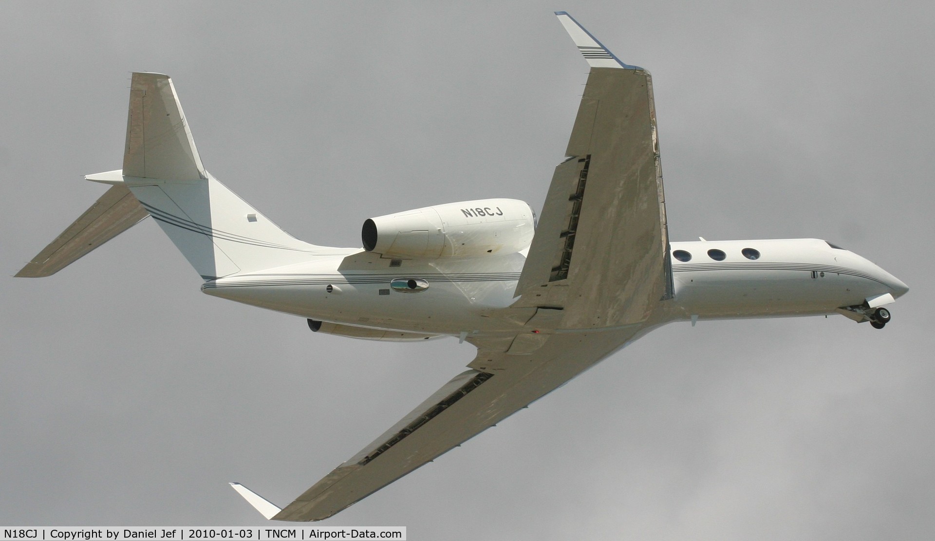 N18CJ, 2008 Gulfstream Aerospace GIV-X (G450) C/N 4141, N18CJ departing TNCM
