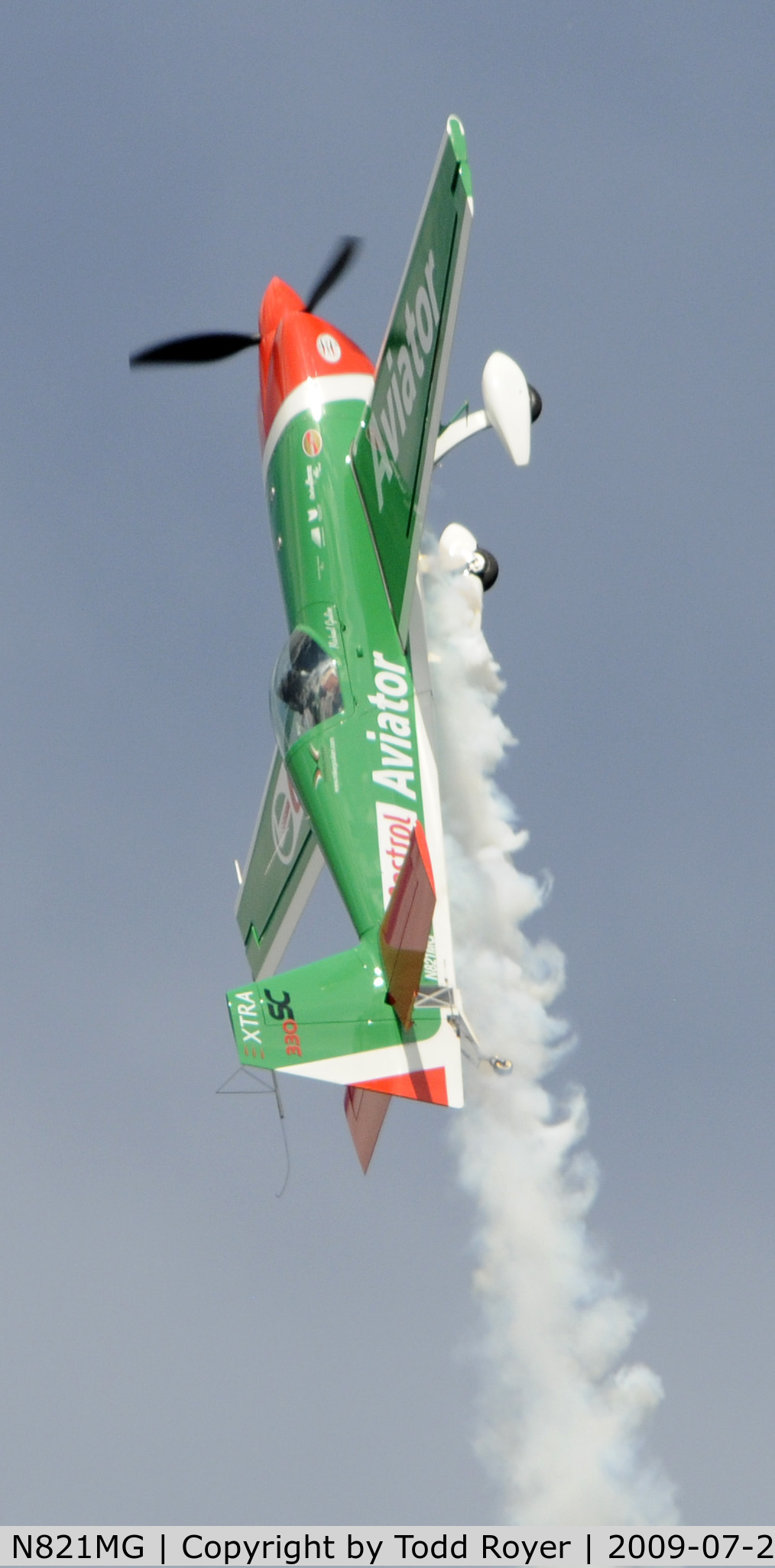 N821MG, 2006 Extra EA-300S C/N 1035, EAA AIRVENTURE 2009