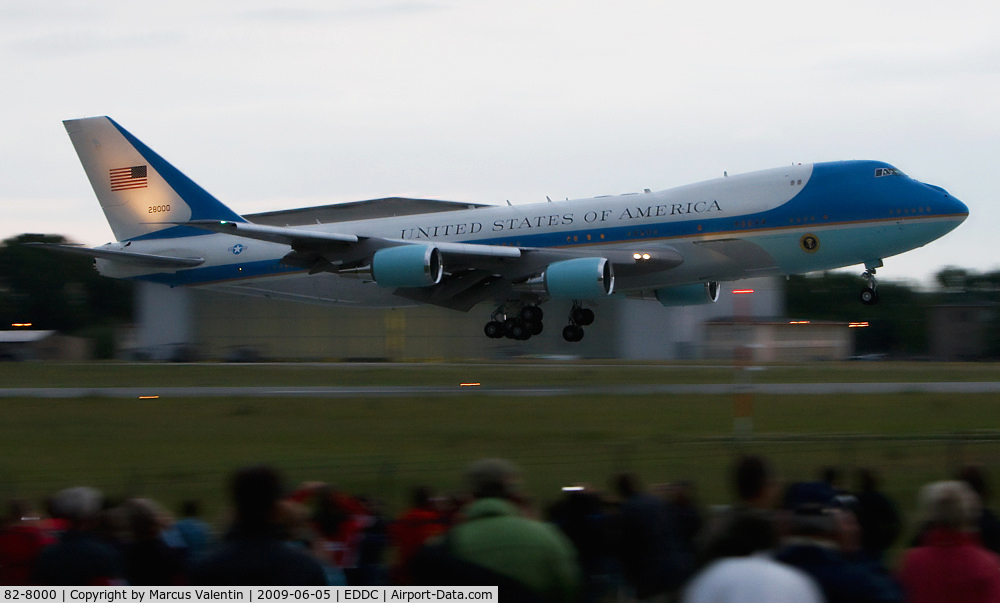 82-8000, 1987 Boeing VC-25A (747-2G4B) C/N 23824, Mr. President Obama first visit in Dresden