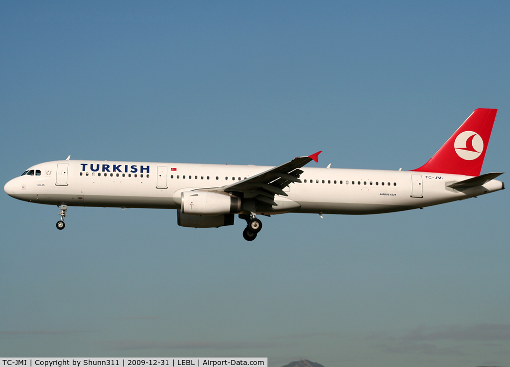 TC-JMI, 2008 Airbus A321-232 C/N 3673, Landing rwy 25R
