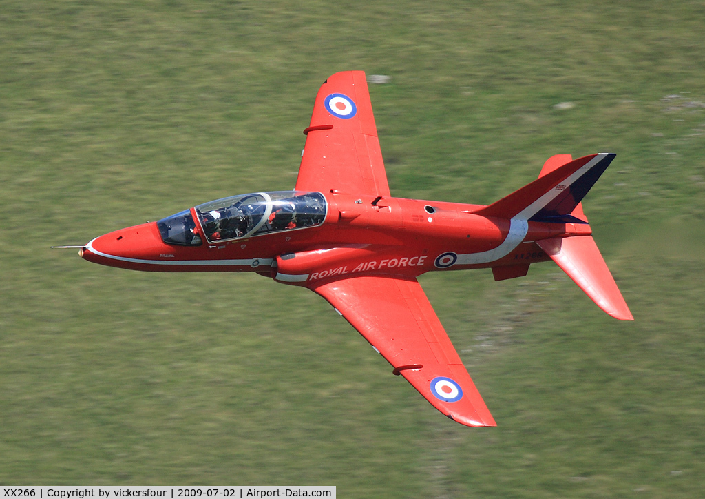 XX266, 1979 Hawker Siddeley Hawk T.1A C/N 102/312102, Royal Air Force 'Red Arrows' transitting the M6 Pass, Cumbria.