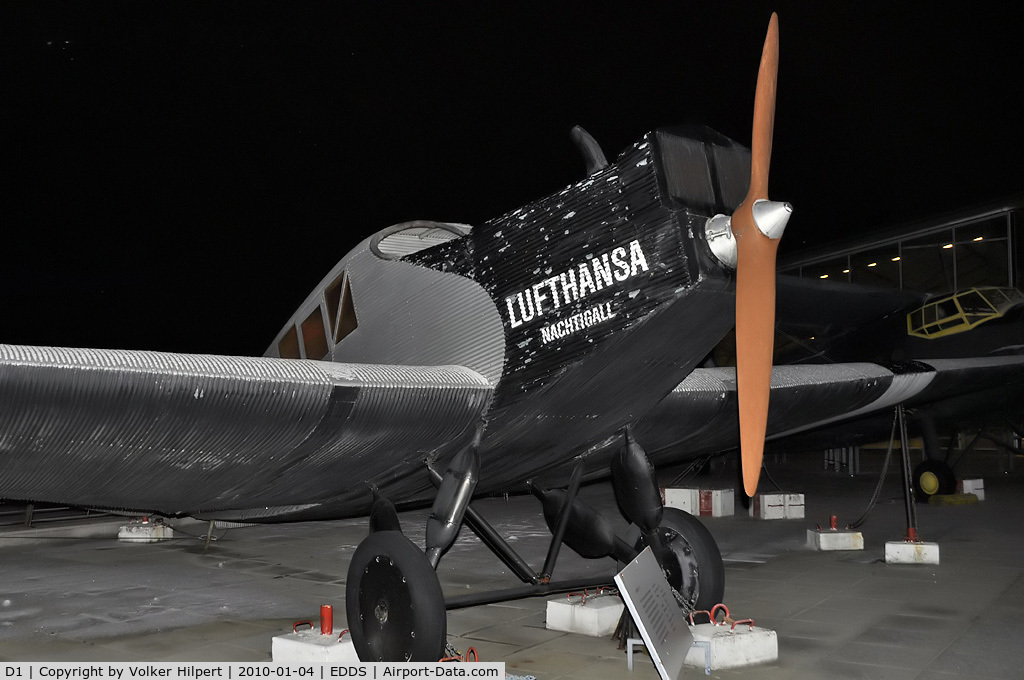 D1, Junkers F-13 Replica C/N Not found D1, at str museum