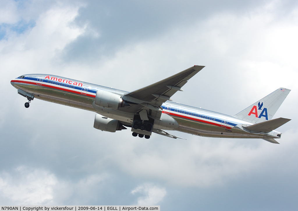 N790AN, 2000 Boeing 777-223 C/N 30251, American Airlines