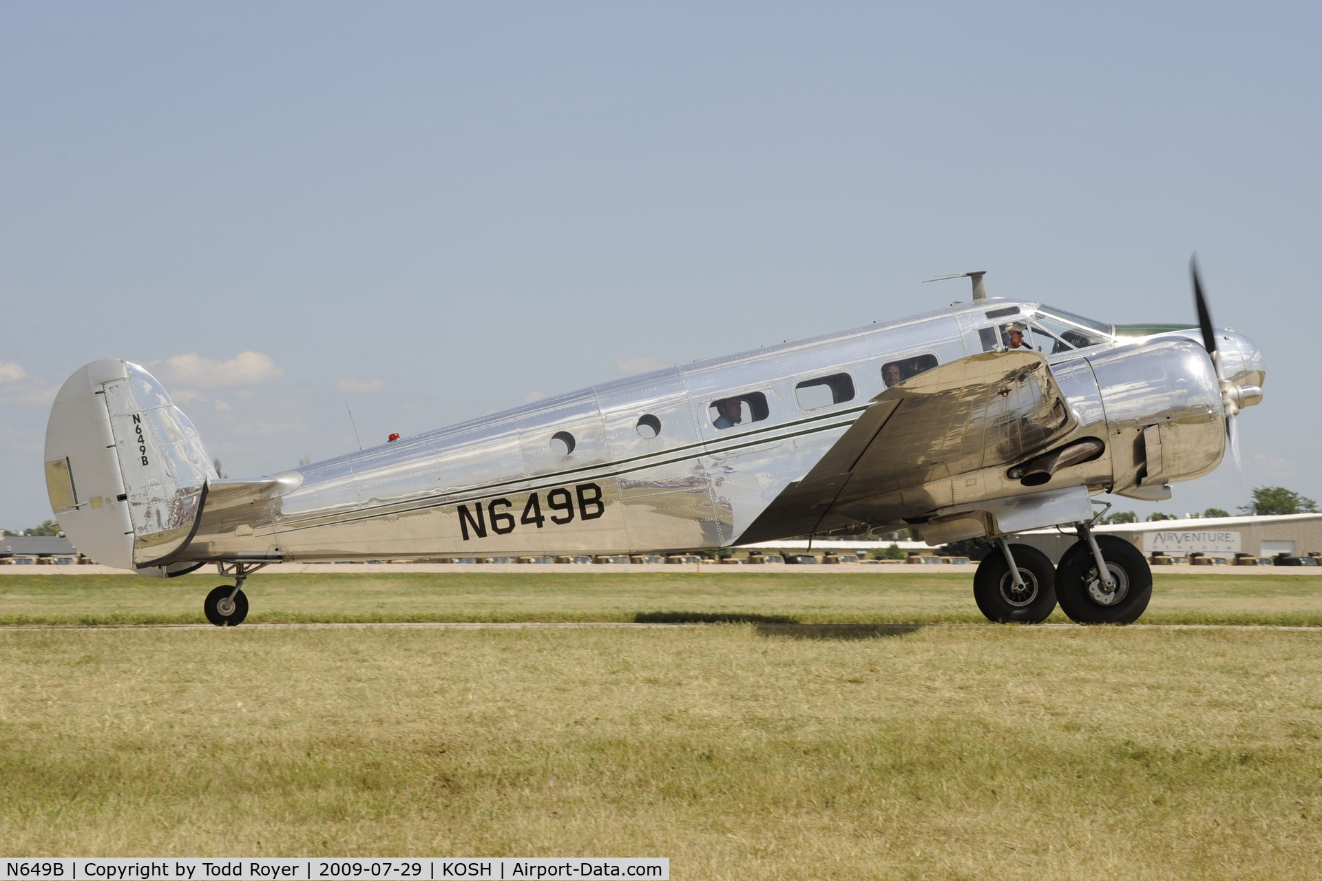 N649B, 1948 Beech D18S C/N A-454, EAA AIRVENTURE 2009
