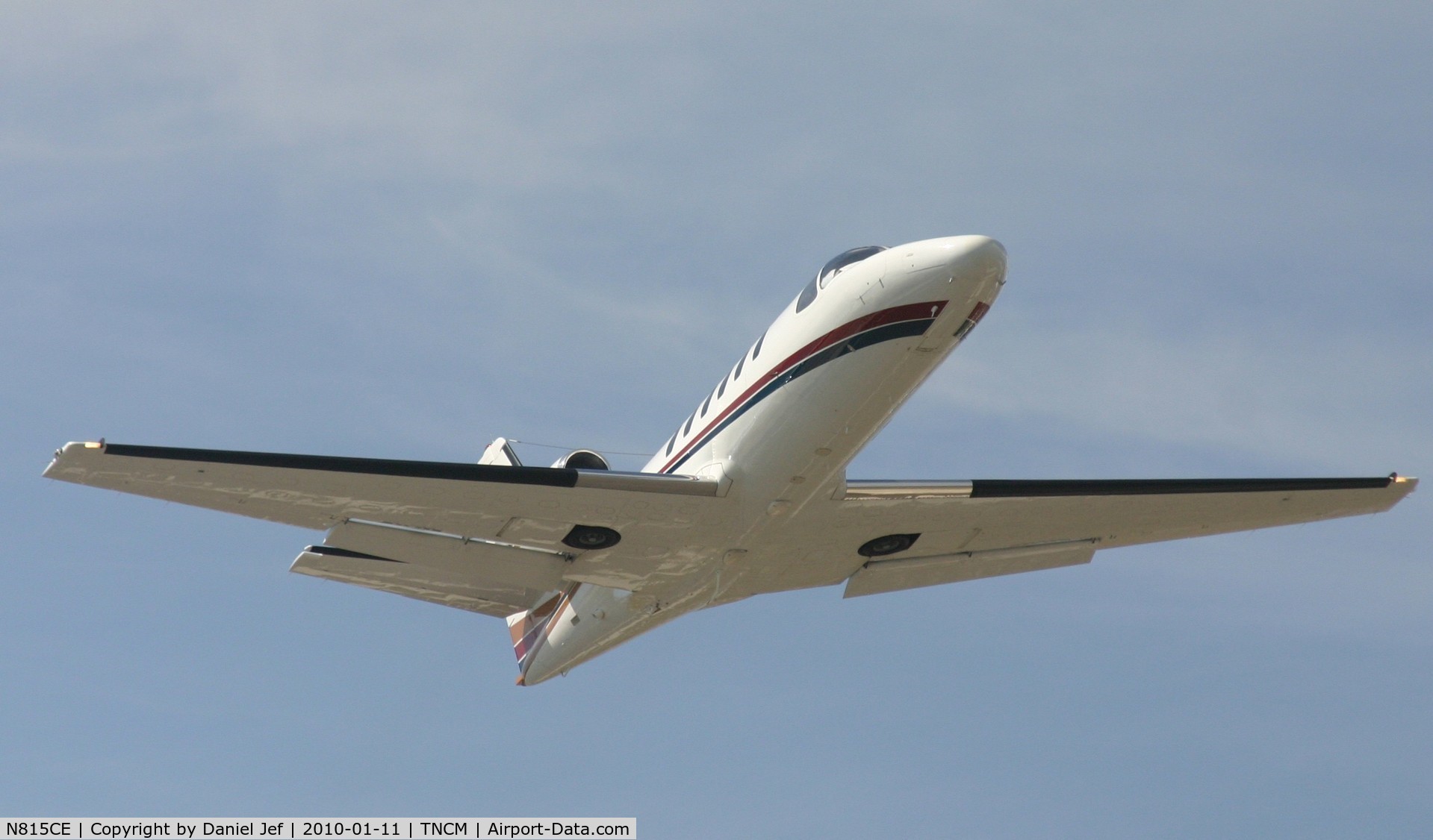 N815CE, 1980 Cessna 550 C/N 550-0204, N815CE departing TNCM