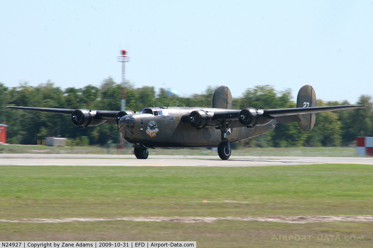 N24927, 1940 Consolidated Vultee RLB30 (B-24) C/N 18, CAF B-24A at the Wings Over Houston Airshow