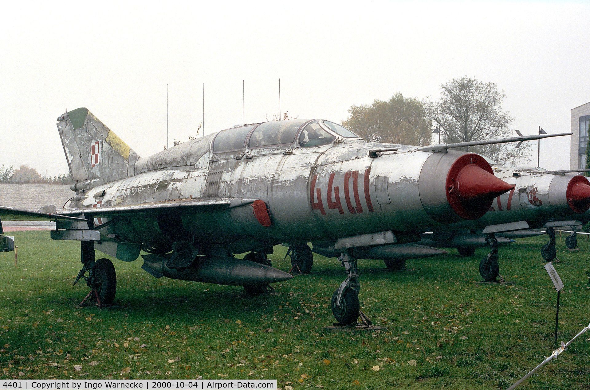 4401, Mikoyan-Gurevich MiG-21US Fishbed C/N 01685144, Mikoyan i Gurevich MiG-21US MONGOL of the polish air force at the Muzeum Lotnictwa i Astronautyki, Krakow