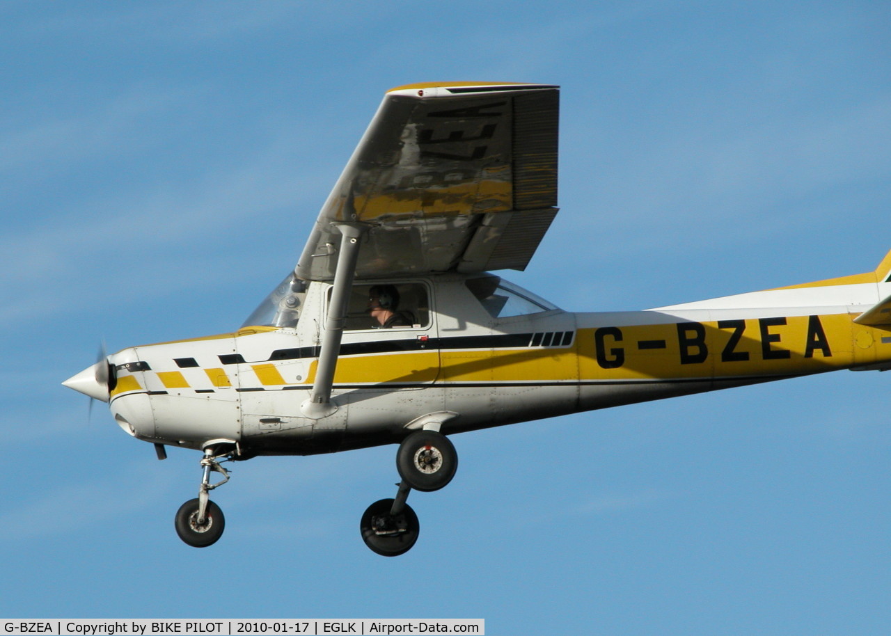 G-BZEA, 1979 Cessna A152 Aerobat C/N A152-0824, REDAIR A/C
