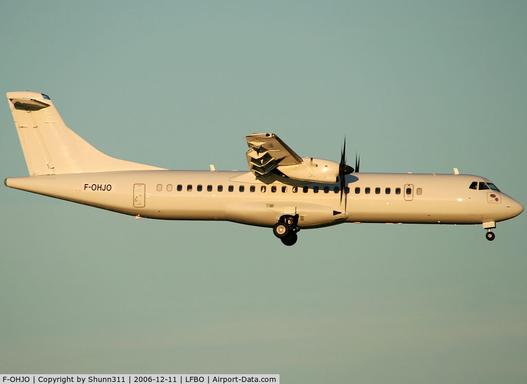 F-OHJO, 1998 ATR 72-212A C/N 553, Landing rwy 14L