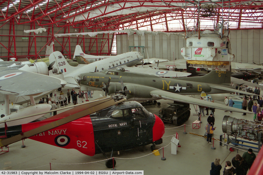 42-31983, 1942 Boeing B-17G Flying Fortress C/N 32376, Boeing B-17G Flying Fortress at the Imperial War Museum, Duxford in 1994.