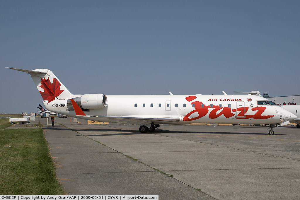 C-GKEP, 1999 Canadair CRJ-200ER (CL-600-2B19) C/N 7303, JAZZ CRJ