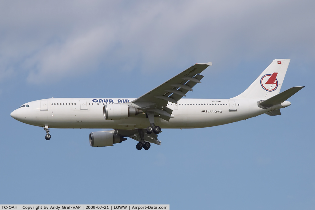 TC-OAH, 1991 Airbus A300B4-600R C/N 584, Onur Air A300-600