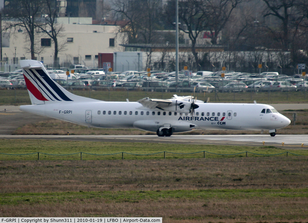 F-GRPI, 2005 ATR 72-212A C/N 722, Lining up rwy 14L for departure in new Air France c/s