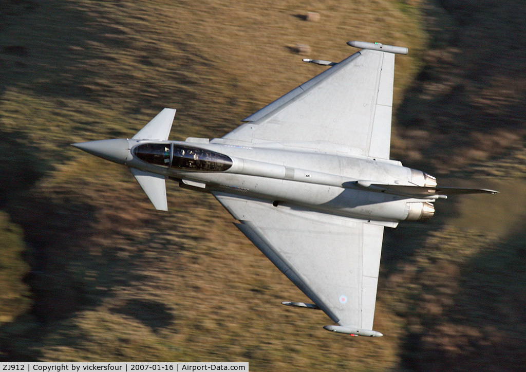 ZJ912, 2004 Eurofighter EF-2000 Typhoon FGR4 C/N 0044/BS003, Royal Air Force Typhoon F2 (c/n BS003). Operated by 17 (R) Squadron, coded 'AB'. M6 Pass, Cumbria.