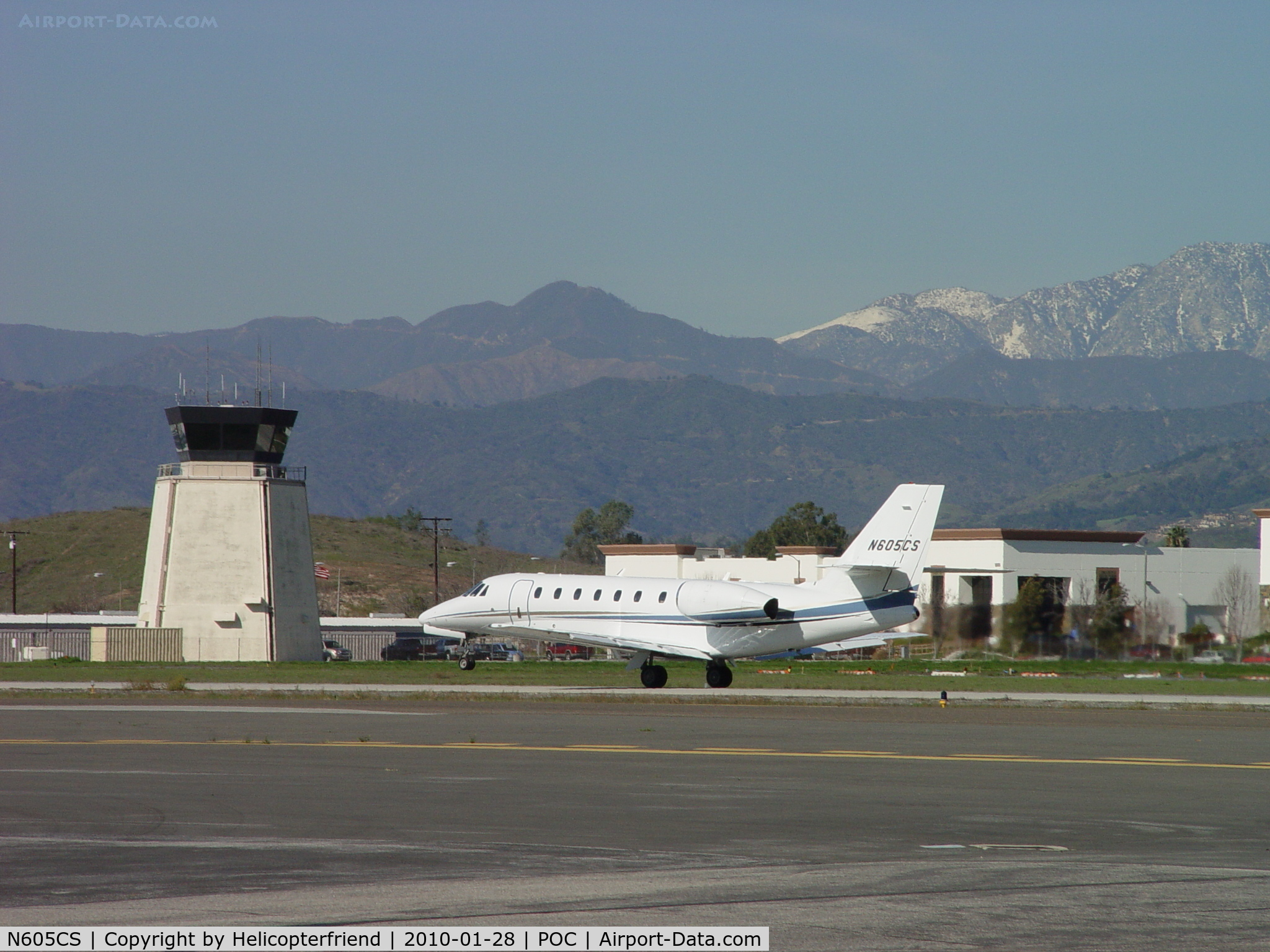 N605CS, 2006 Cessna 680 Citation Sovereign C/N 680-0001, Starting lift off westbound