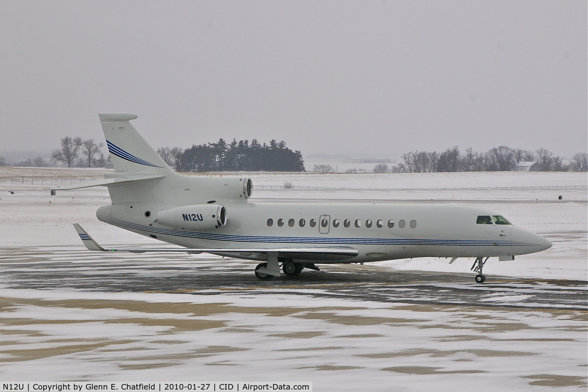 N12U, 2008 Dassault Falcon 7X C/N 53, Taxiing on Delta to Landmark