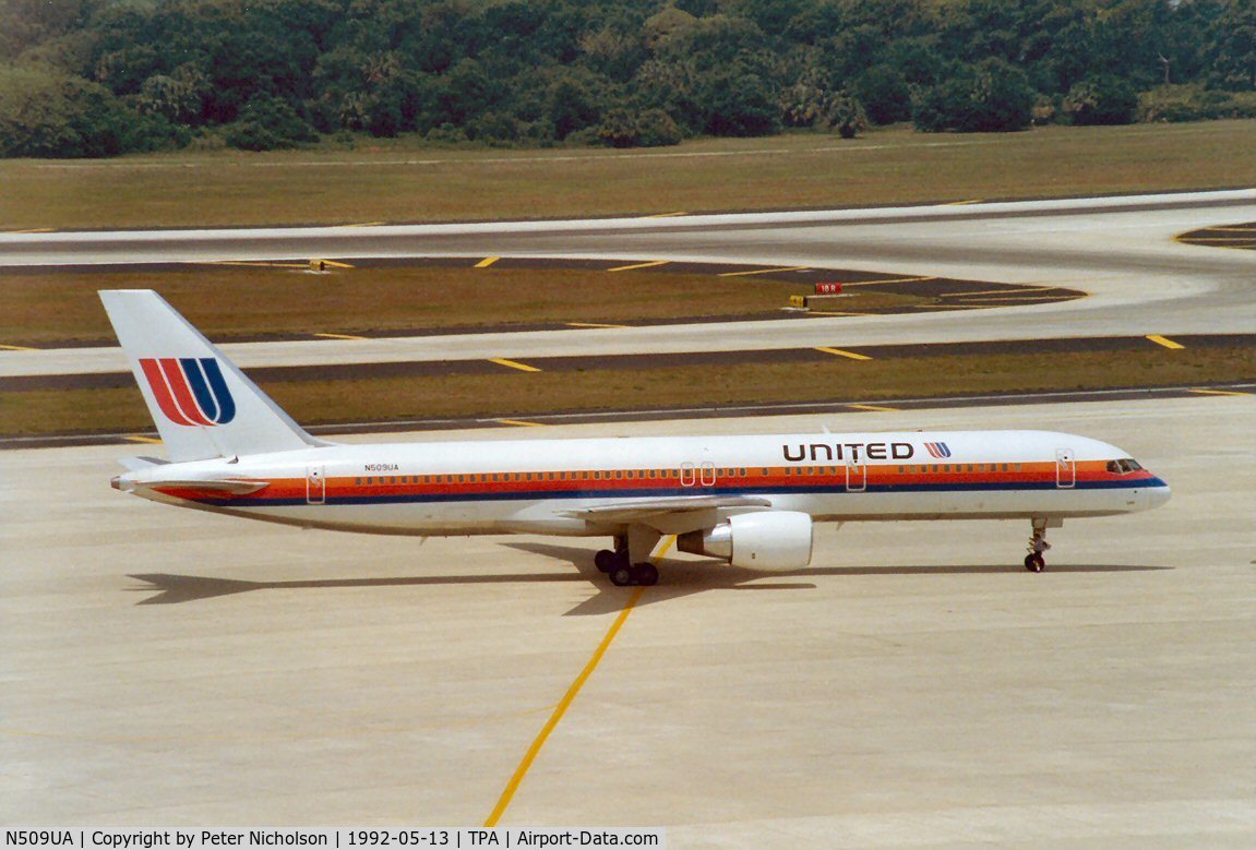 N509UA, 1990 Boeing 757-222 C/N 24763, Boeing 757-222 of United Airlines at Tampa in May 1992.