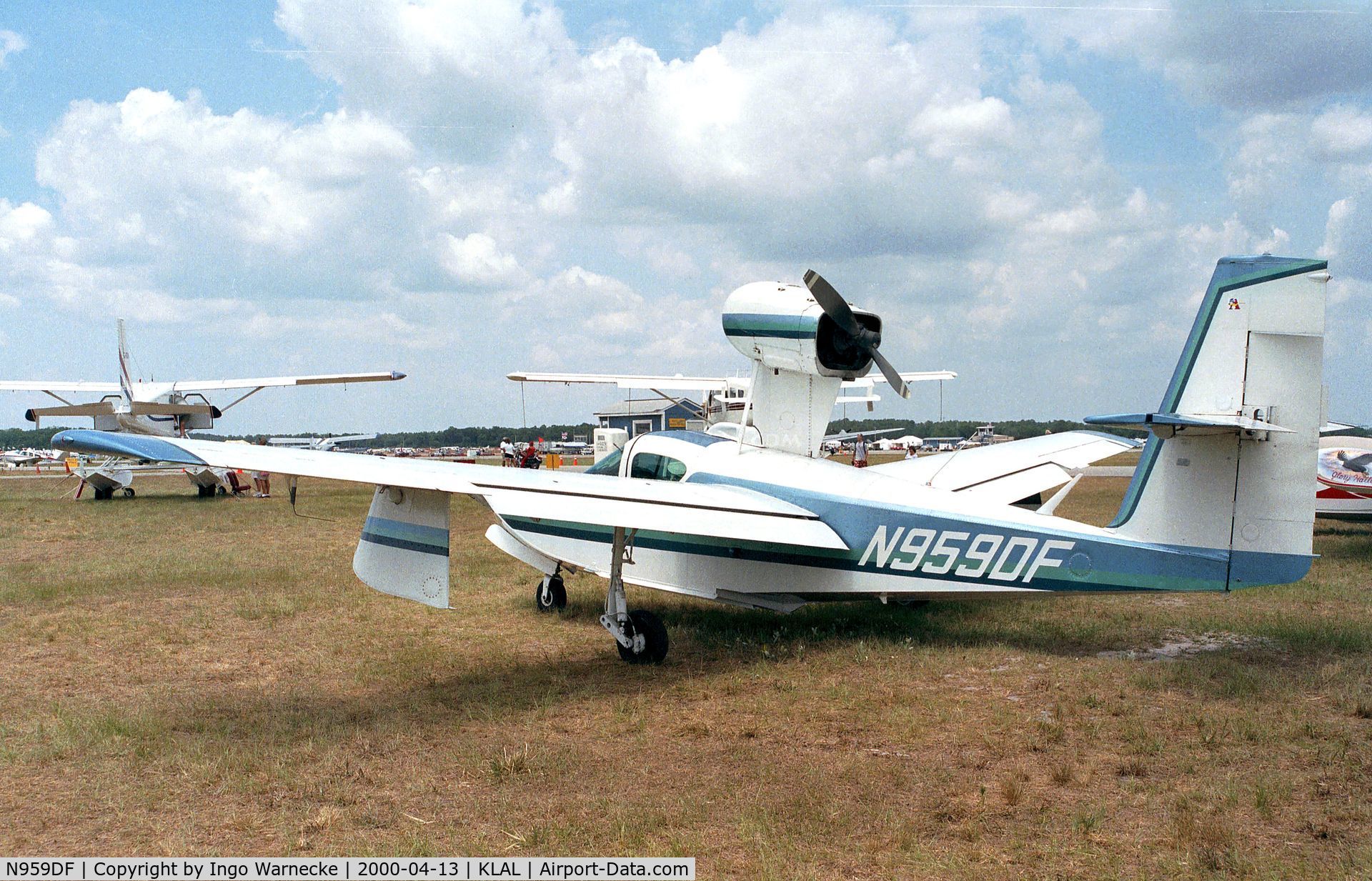 N959DF, 1980 Consolidated Aeronautics Inc. LAKE LA-4-200 C/N 1040, Lake LA-4-200 Buccaneer at Sun 'n Fun 2000, Lakeland FL