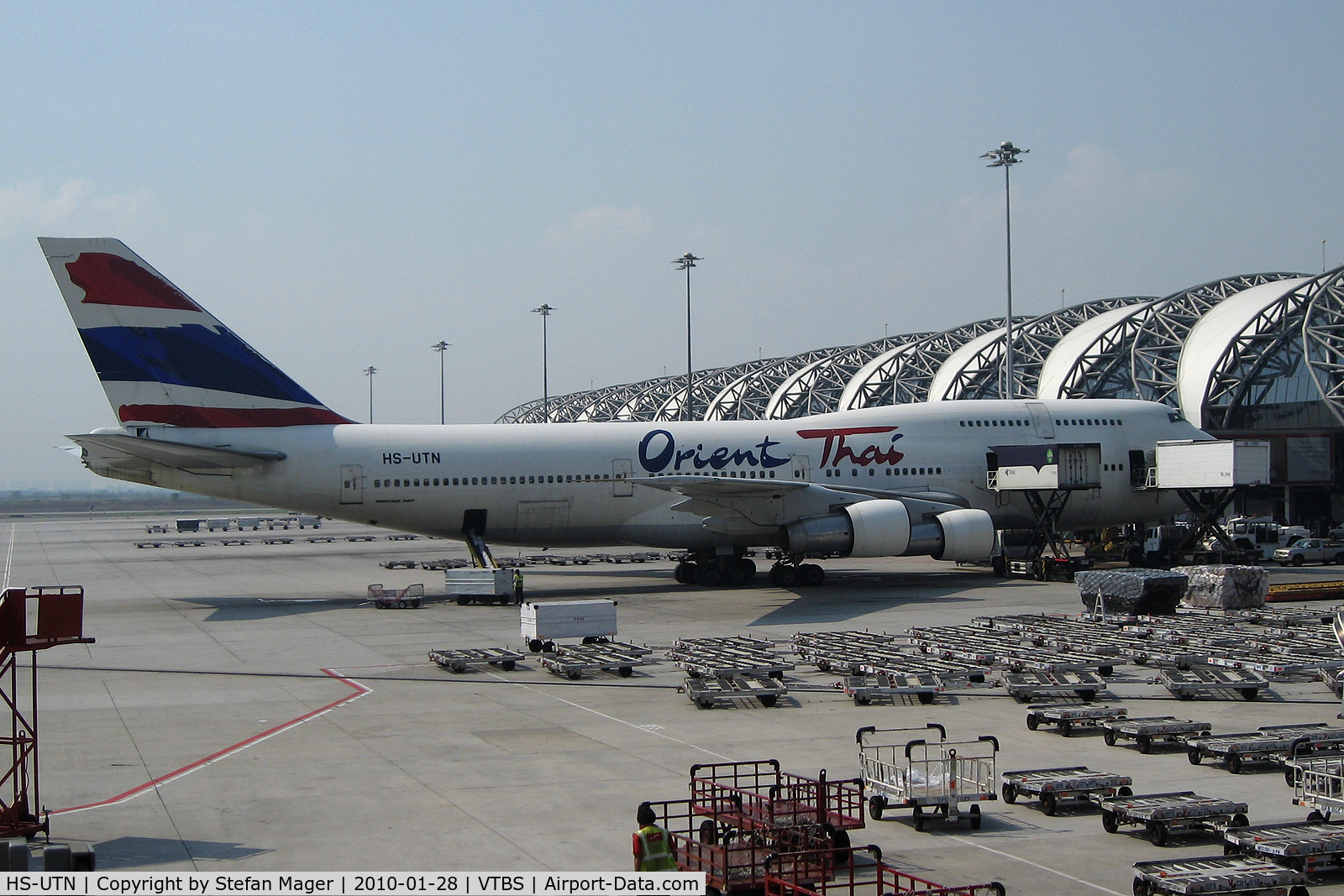 HS-UTN, 1984 Boeing 747-346 C/N 23149, Bangkok Airport