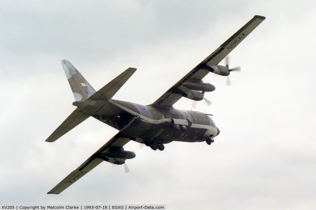 XV205, Lockheed C-130K Hercules C.1 C/N 382-4230, Lockheed C-130K Hercules C1 at RAF Church Fenton in 1993.