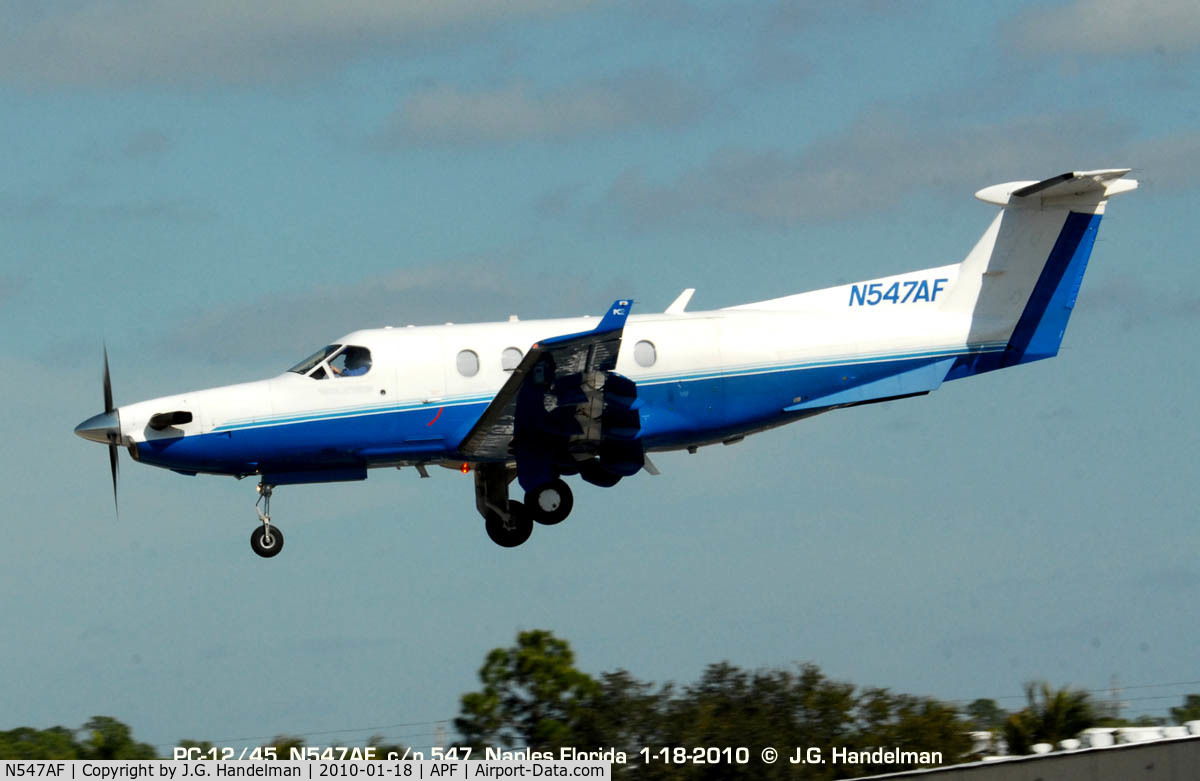 N547AF, 2004 Pilatus PC-12/45 C/N 547, on final at Naples FL