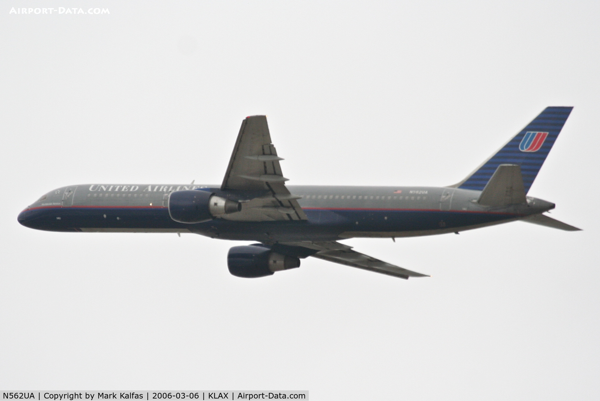 N562UA, 1992 Boeing 757-222 C/N 26664, United Airline Boeing 757-200, N562UA, 25R departure KLAX.