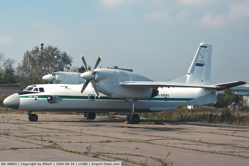 RA-48063, Antonov An-32B C/N 3207, Later sold to the Peruvian Air Force.