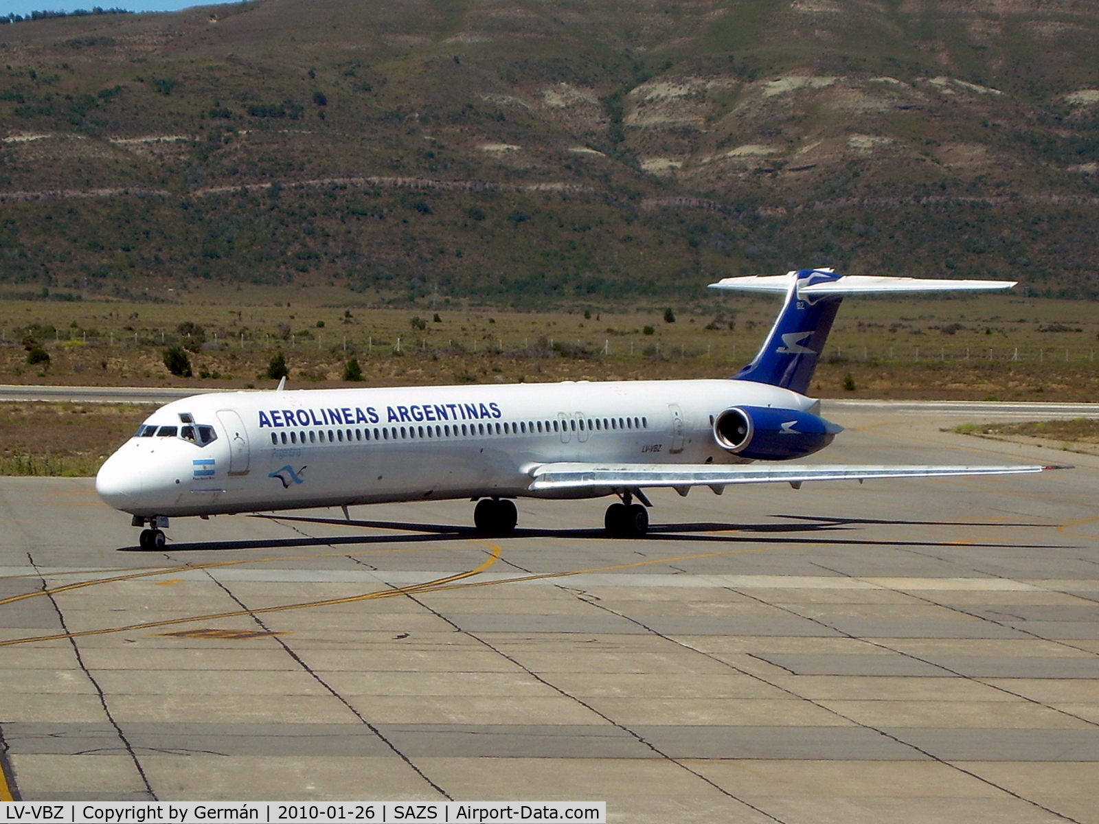 LV-VBZ, 1992 McDonnell Douglas MD-88 C/N 53049, Just arrived from Aeroparque (AEP/SABE).