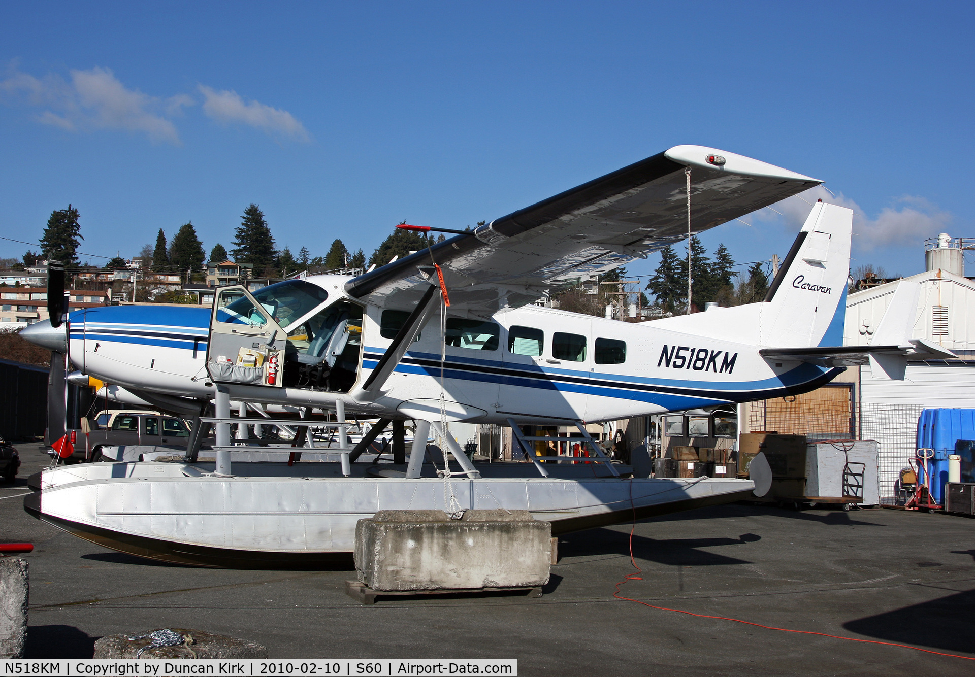 N518KM, Cessna 208 Caravan I C/N 208-00279, Sunny winter day out of the water