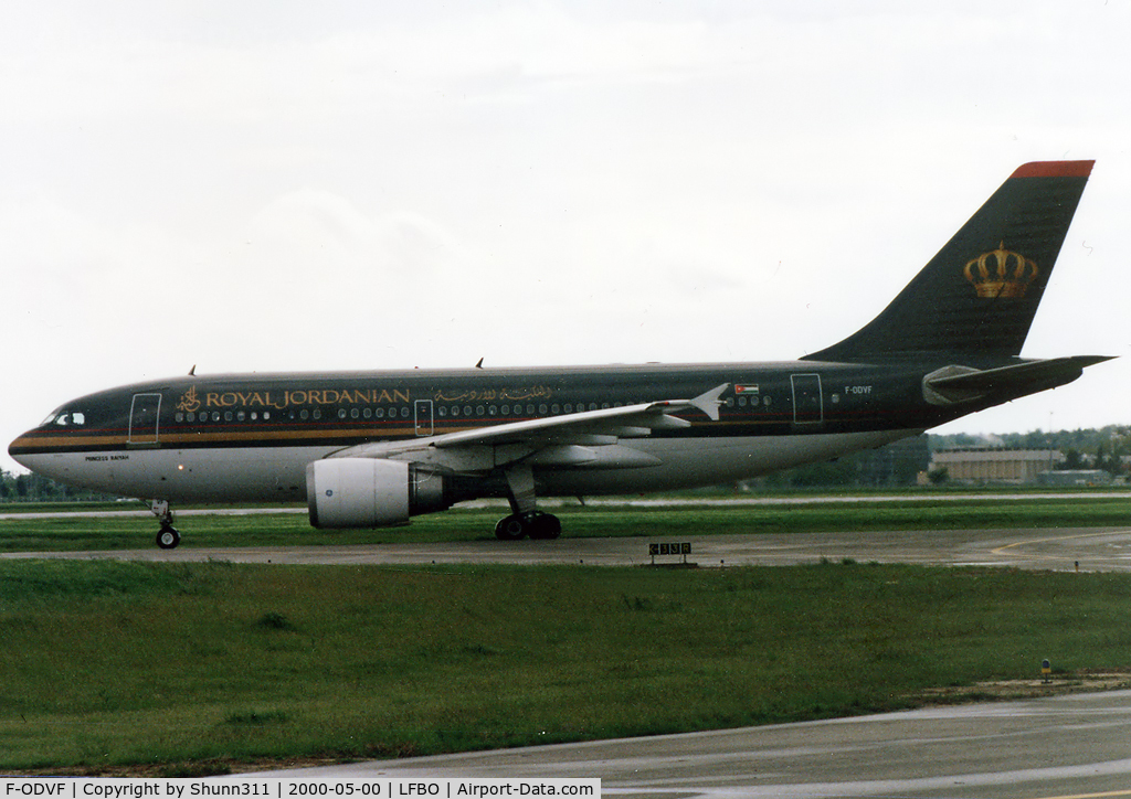 F-ODVF, 1987 Airbus A310-304F C/N 445, Taxiing holding point rwy 33R for departure... Hajj flight...