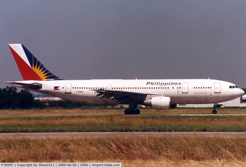 F-OHPC, Airbus A300B4-203 C/N 304, Ready for take off rwy 15L