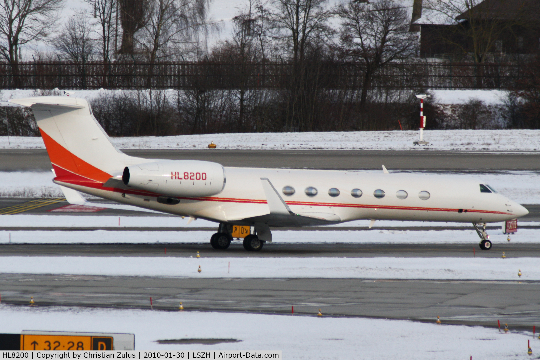 HL8200, 2009 Gulfstream Aerospace GV-SP (G550) C/N 5233, SK Telecom