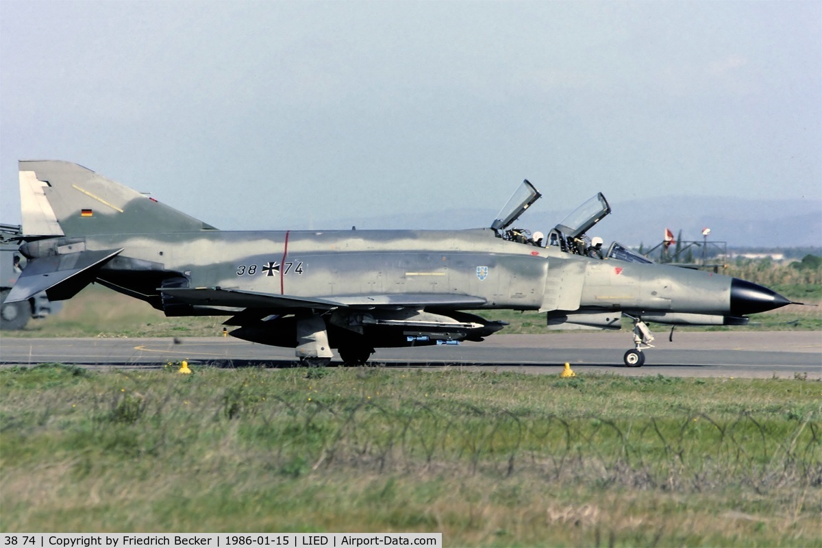 38 74, 1972 McDonnell Douglas F-4F Phantom II C/N 4792, taxying to the active