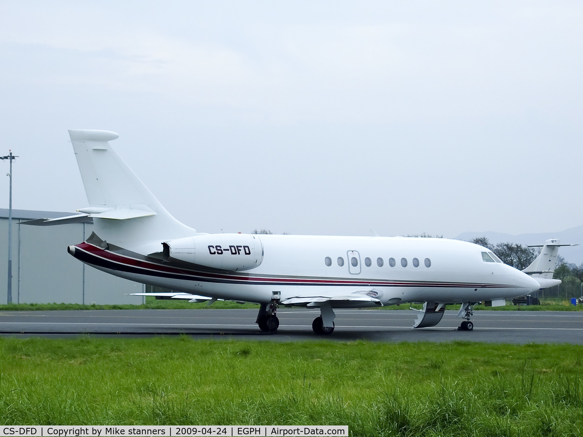 CS-DFD, 2001 Dassault Falcon 2000 C/N 174, Netjets Falcon 2000