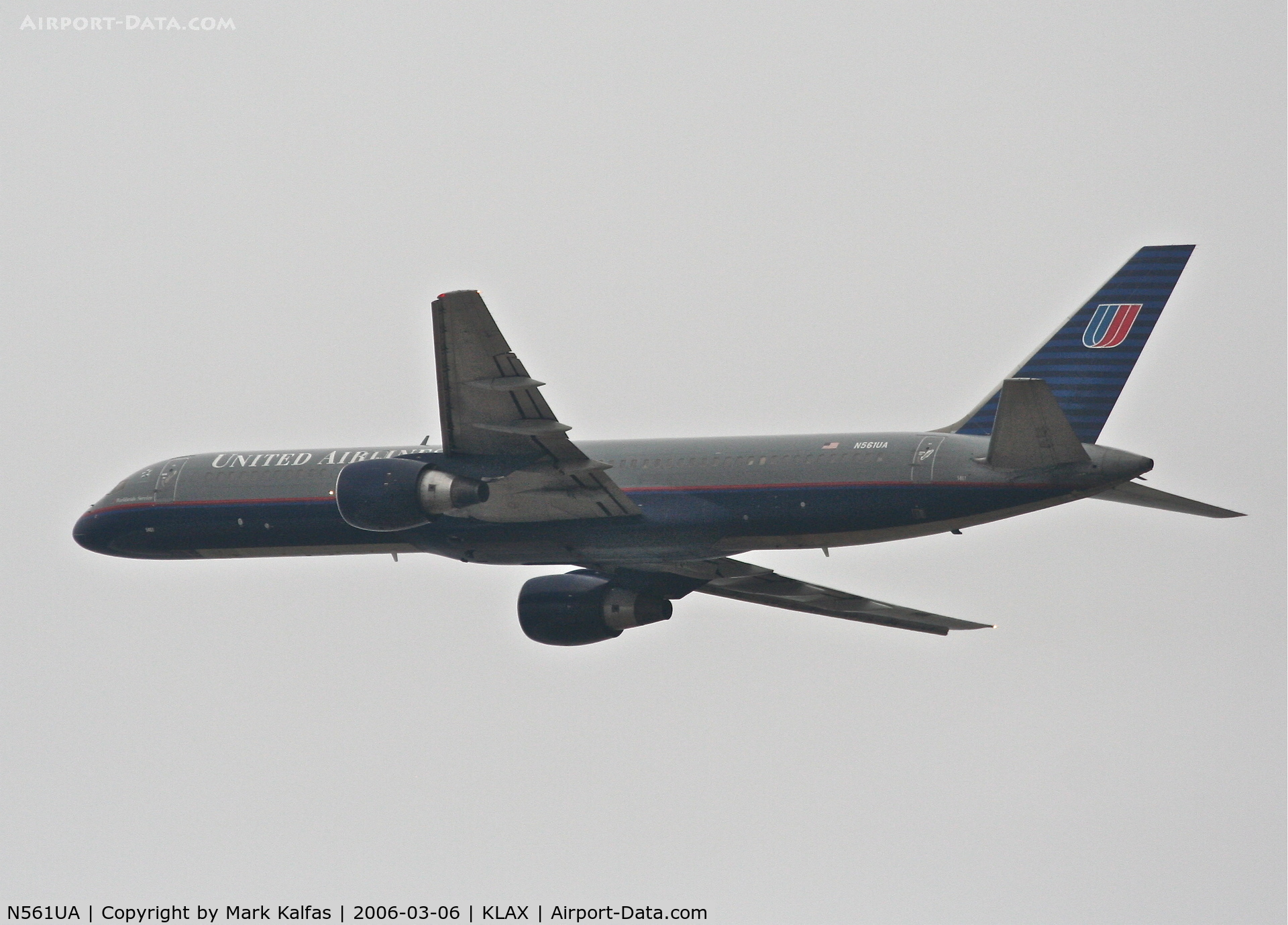 N561UA, 1992 Boeing 757-222 C/N 26661, United Airlines Boeing 757-222, N561UA 25R departure KLAX.