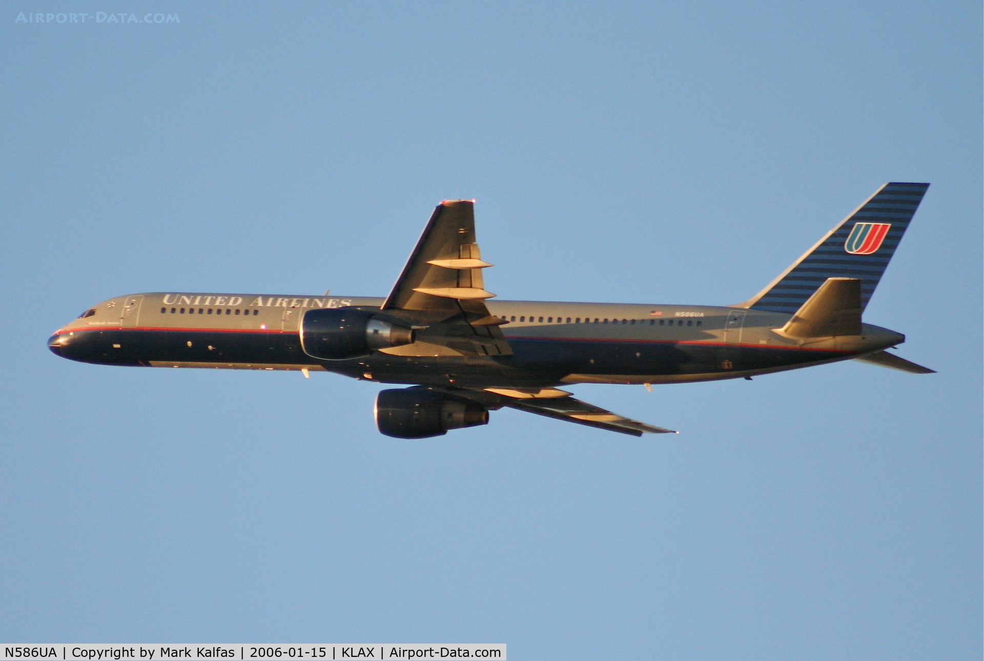 N586UA, 1993 Boeing 757-222F C/N 26710, United Airlines Boeing 757-222, N586UA 25R departure KLAX.
