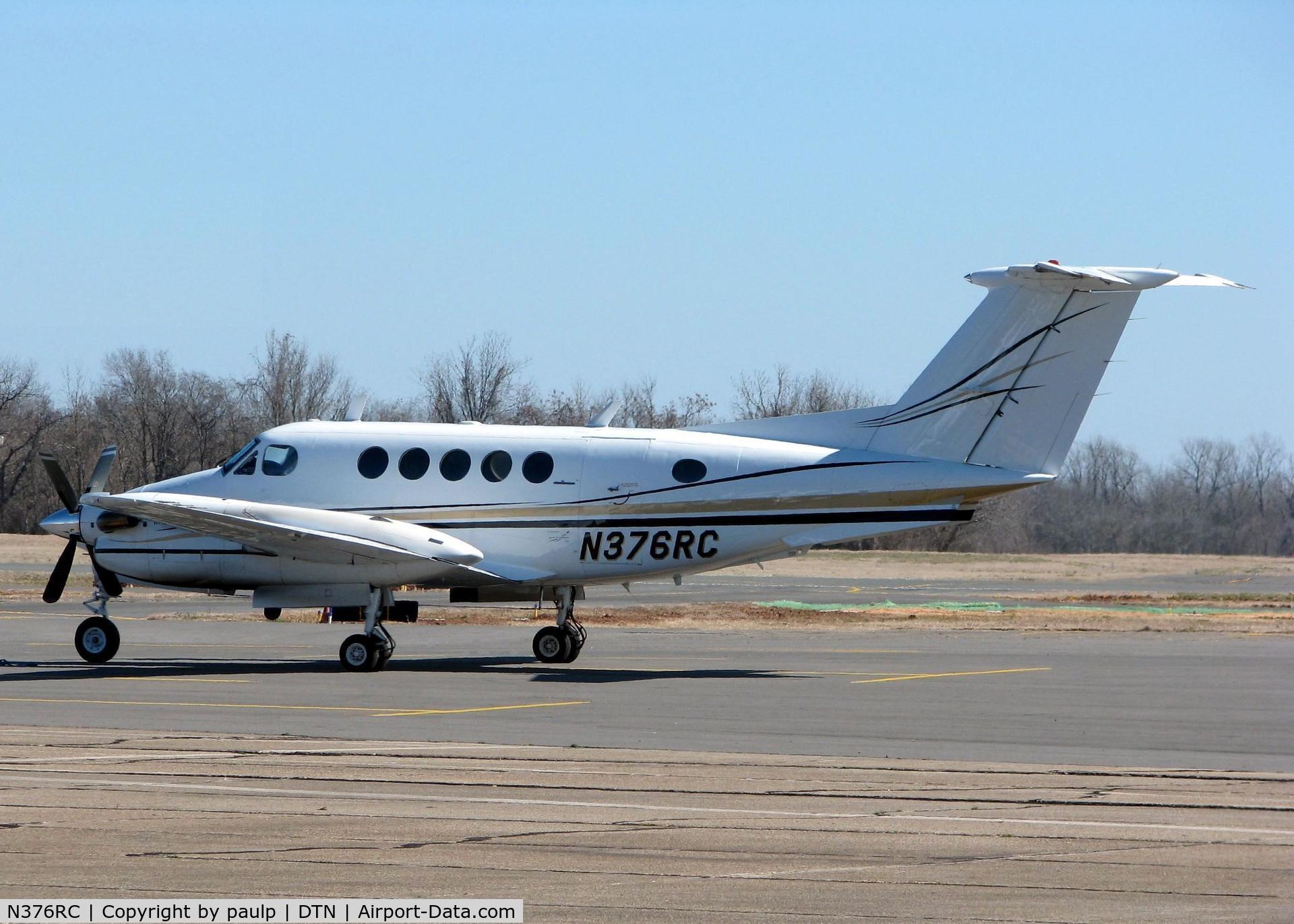 N376RC, 1978 Beech 200 Super King Air C/N BB-376, Parked at Downtown Shreveport.