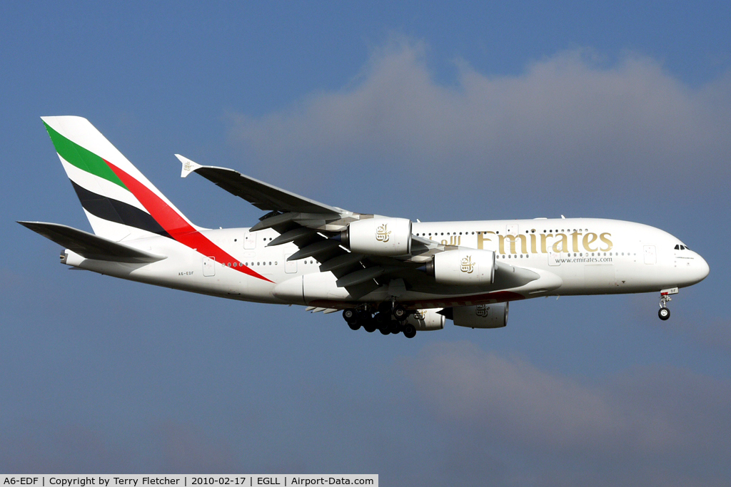 A6-EDF, 2006 Airbus A380-861 C/N 007, Emirates Airbus A380 about to land at Heathrow