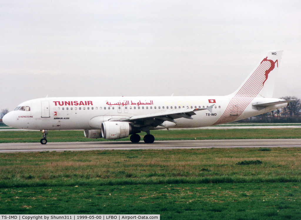 TS-IMD, 1991 Airbus A320-211 C/N 0205, Arriving rwy 33L in old livery...