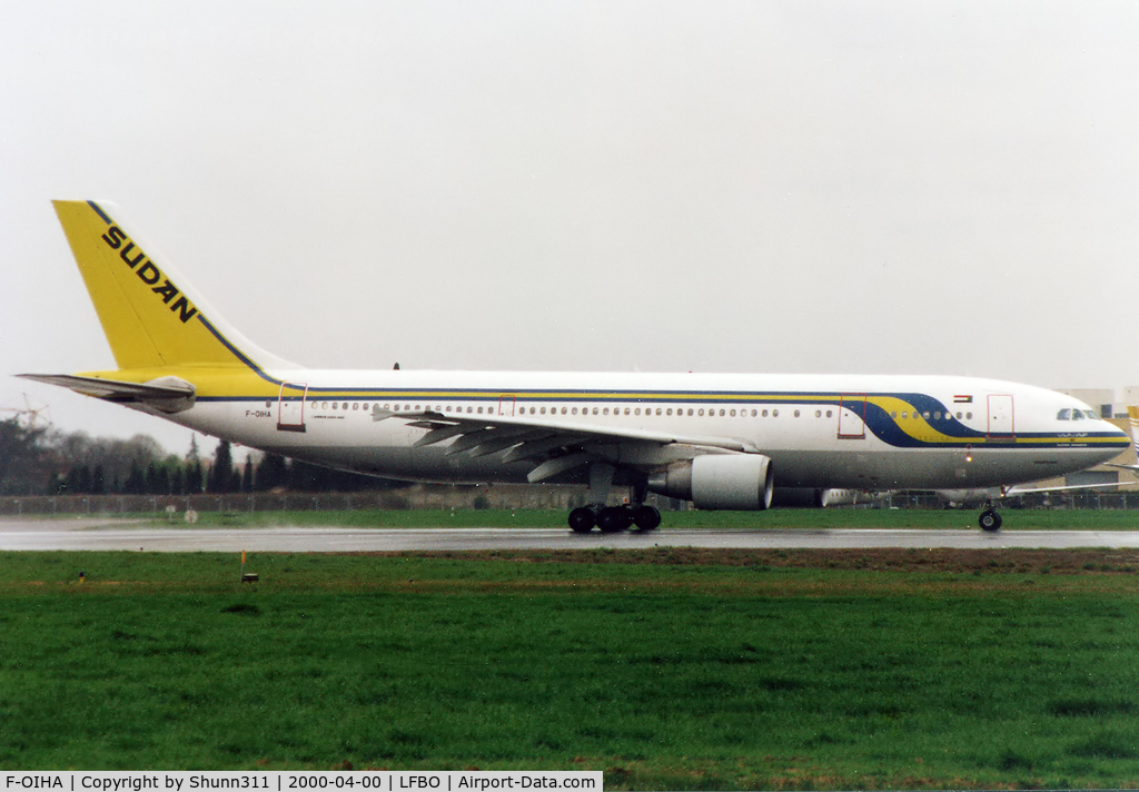 F-OIHA, 1989 Airbus A300B4-622R C/N 530, Ready for take off rwy 33R