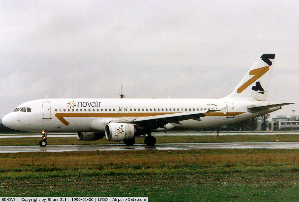 SE-DVH, 1991 Airbus A320-212 C/N 190, Arriving from flight rwy 33L