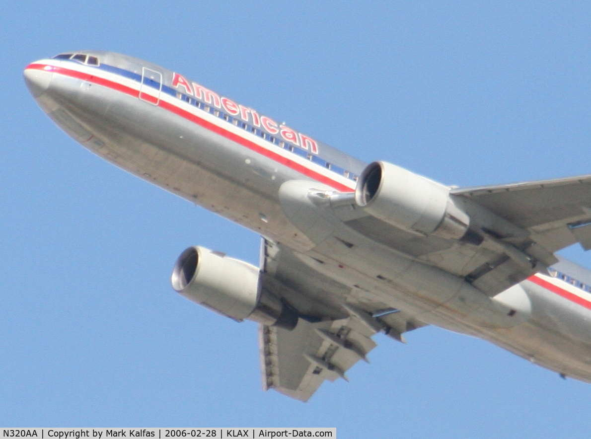 N320AA, 1985 Boeing 767-223 C/N 22321, American Airlines Boeing 767-223. N320AA 25R departure KLAX.