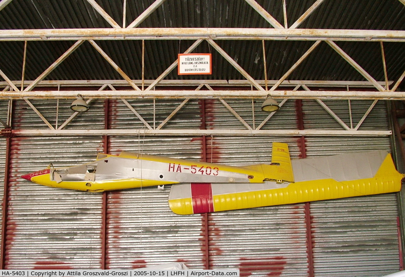 HA-5403, 1966 Rubik R-26S Góbé C/N E-1272, Farkashegy Airfield - Hangar